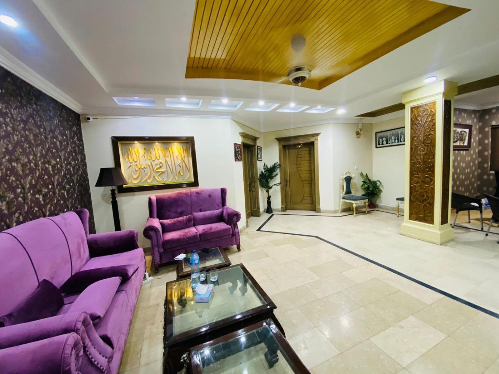 Imperial Lodges Family Guest House Исламабад Экстерьер фото